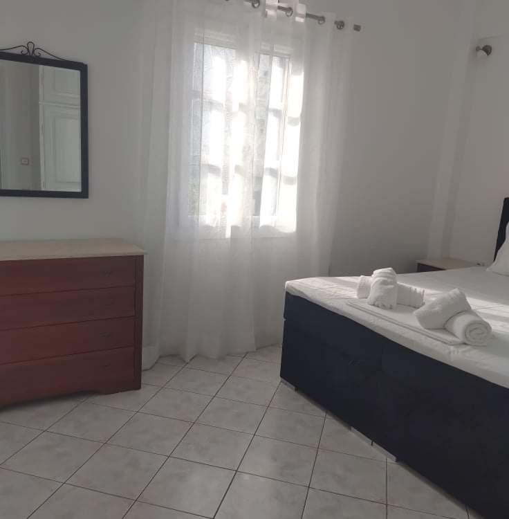 Xristiana'S House Apartment Тинос Екстериор снимка