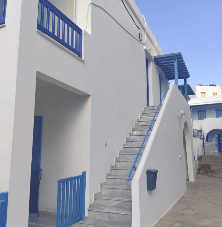 Xristiana'S House Apartment Тинос Екстериор снимка