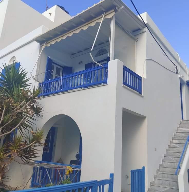Xristiana'S House Apartment Тинос Екстериор снимка